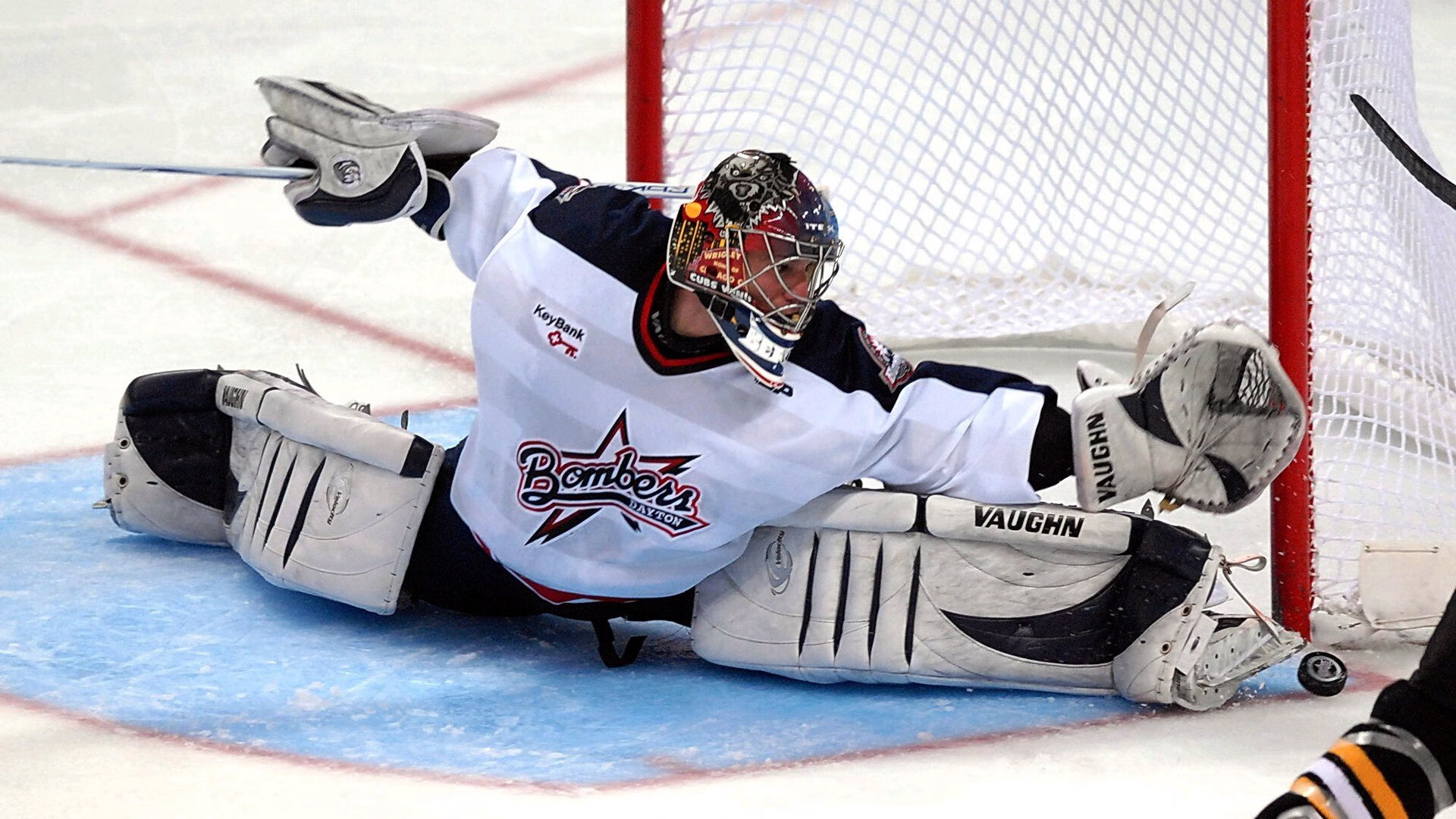 摩纳哥强压伊拉克，当地缘政治的阴影投射到绿茵场